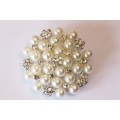 Pearl and Diamante Broach - Silver